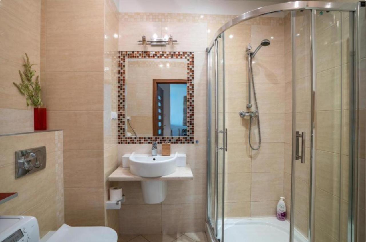 Golden Apartments Warsaw - Big And Bright Apartment In Platinum Towers- Browary- Grzyb61A Eksteriør billede